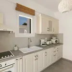 White Paros * Aspro Chorio