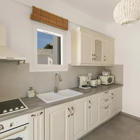 White Paros * Aspro Chorio